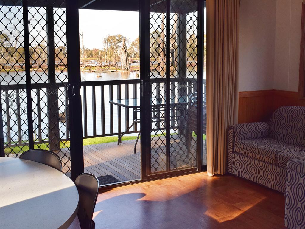 Cohuna Waterfront Holiday Park Экстерьер фото